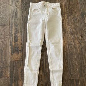American Eagle White Jeans